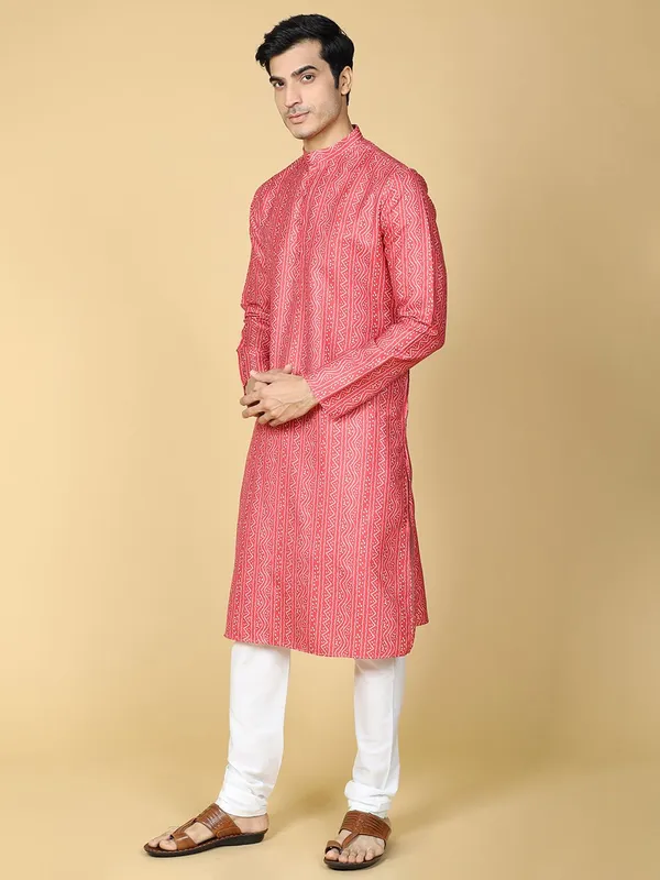 Tabard_Men_Embroidered_Straight_Kurta_(Red)