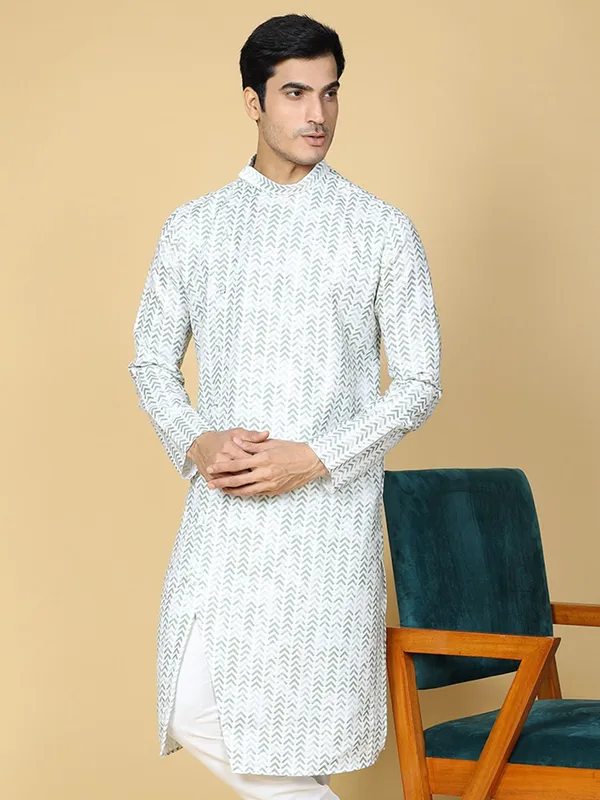Tabard_Men_Embroidered_Straight_Kurta_(Green)