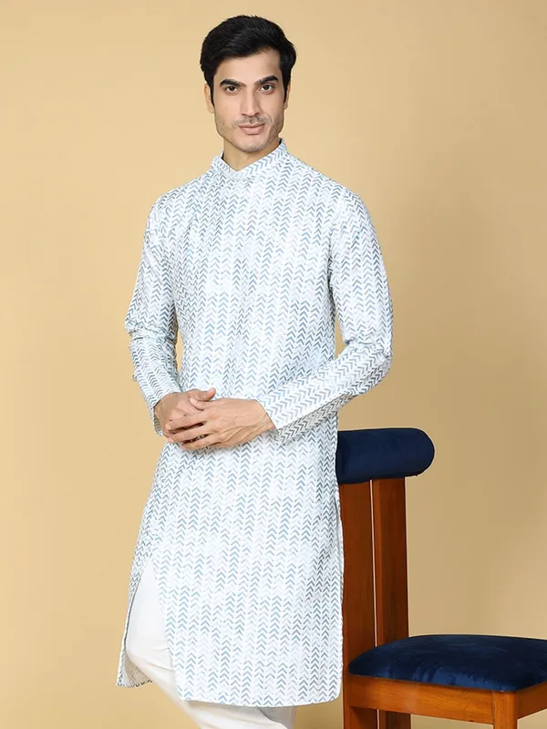 Tabard_Men_Embroidered_Straight_Kurta_(Blue)