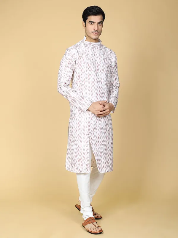Tabard_Men_Embroidered_Straight_Kurta_(Red)