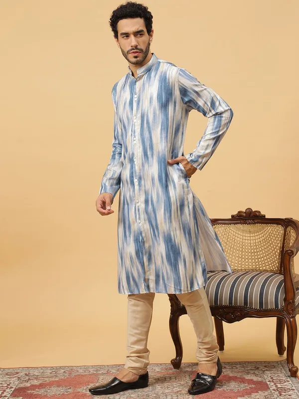 Tabard_Men_Embroidered_Straight_Kurta_(Blue,_White)