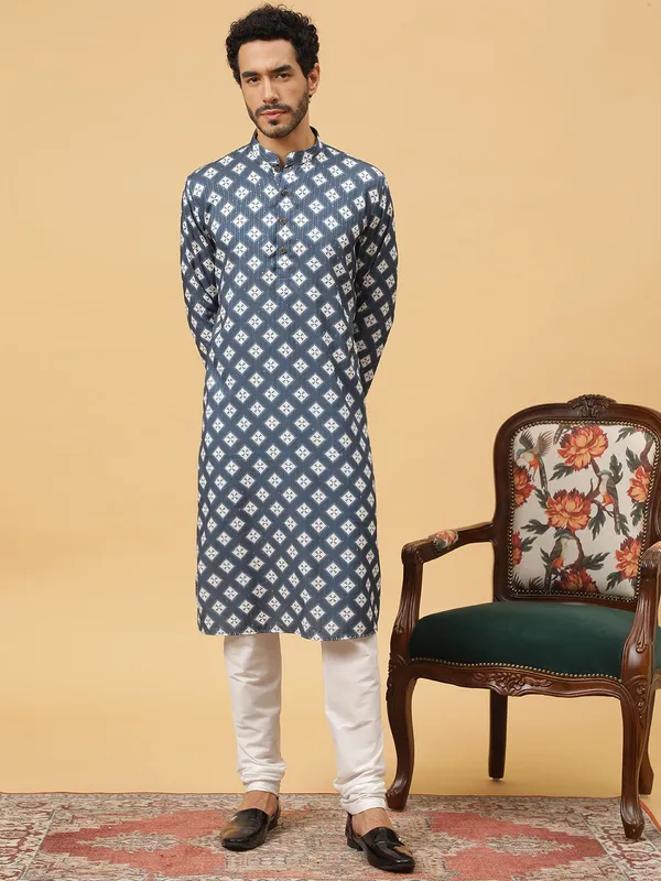 Tabard_Men_Embroidered_Straight_Kurta_(Dark_Blue,_White)