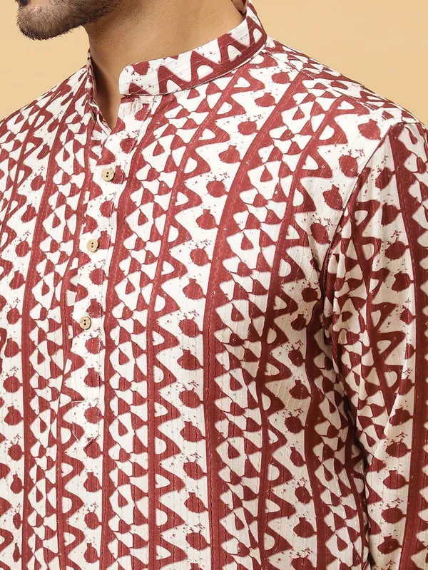 Tabard_Men_Embroidered_Straight_Kurta_(Brown,_White)