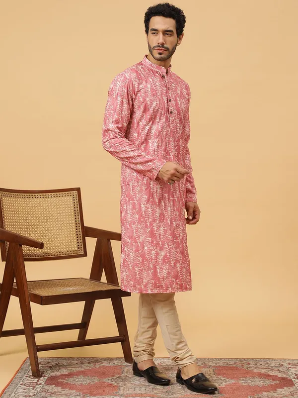 Tabard_Men_Embroidered_Straight_Kurta_(Pink,_White)