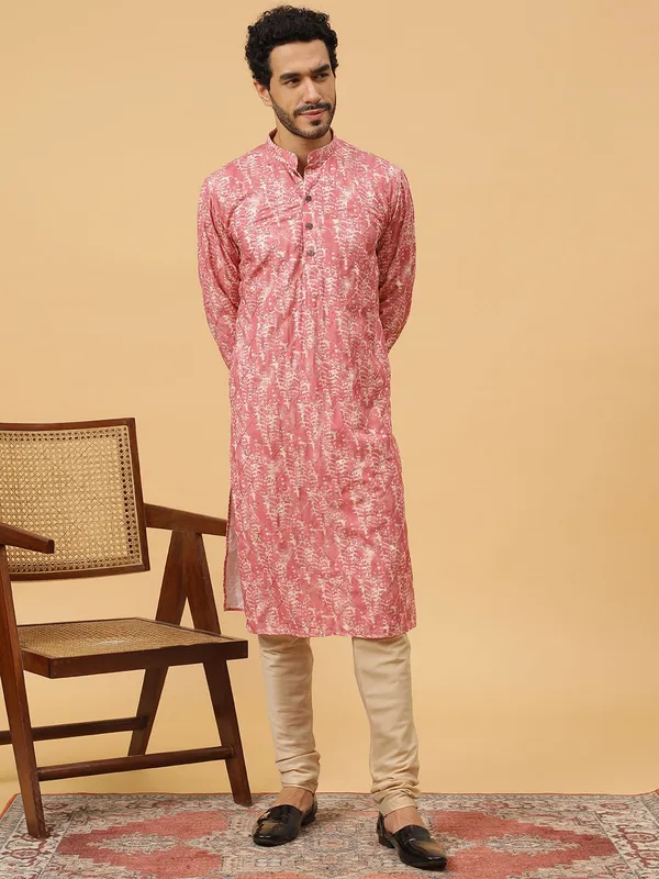 Tabard_Men_Embroidered_Straight_Kurta_(Pink,_White)