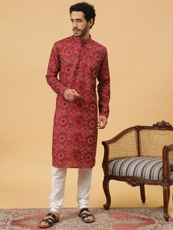 Tabard_Men_Printed_Straight_Kurta_(White,_Black,_Red)