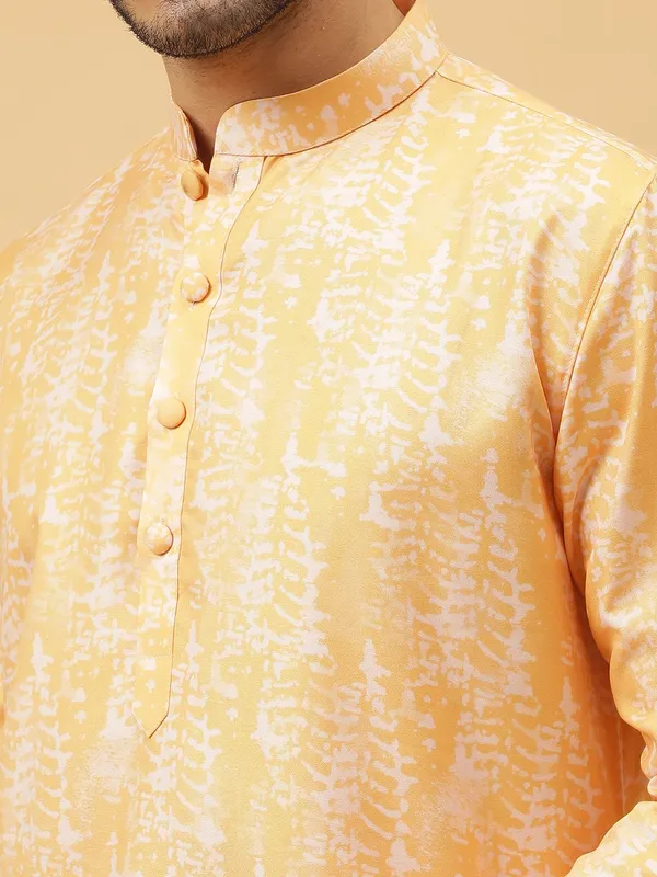 Tabard_Men_Printed_Straight_Kurta_(Yellow)