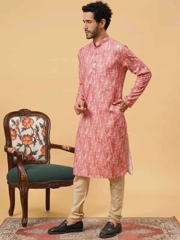 Tabard_Men_Printed_Straight_Kurta_(Pink,_White)