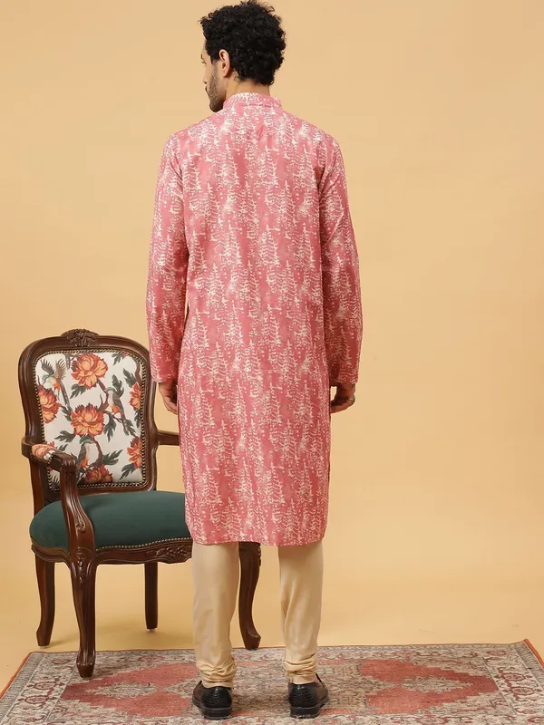 Tabard_Men_Printed_Straight_Kurta_(Pink,_White)