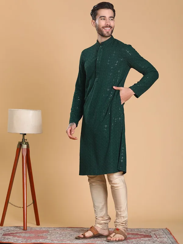 Tabard_Men_Embroidered_Straight_Kurta_(Green)
