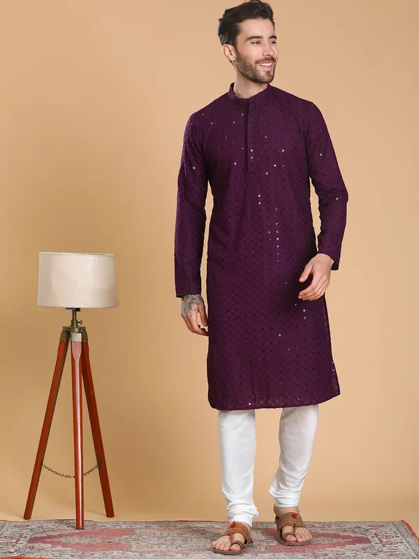 Tabard_Men_Embroidered_Straight_Kurta_(Purple)