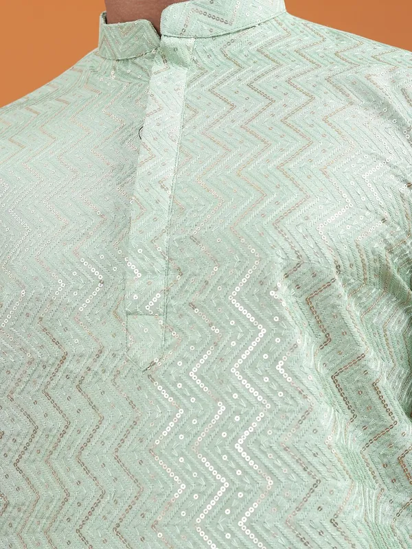 Tabard_Men_Embroidered_Straight_Kurta_(Green)