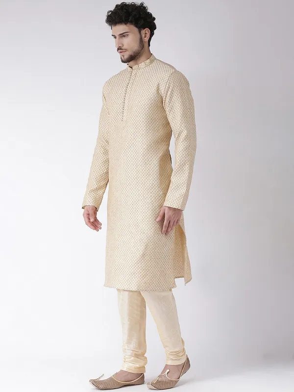 Tabard_Men_Kurta_Churidar_Set