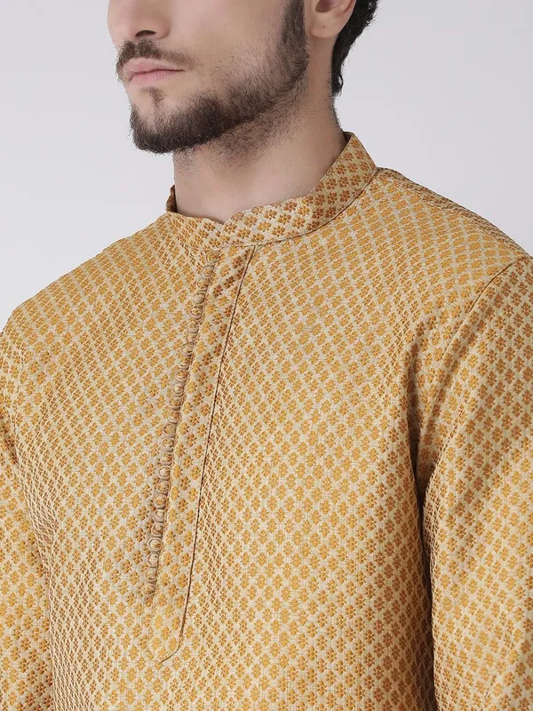 Tabard_Men_Kurta_Churidar_Set