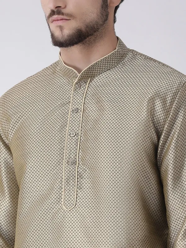 Tabard_Men_Kurta_Churidar_Set