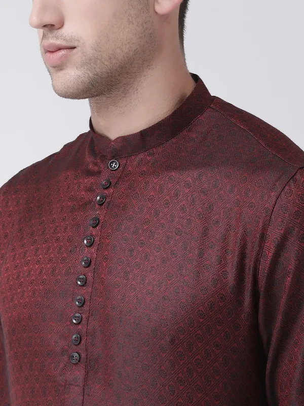 Tabard_Men_Kurta_Churidar_Set