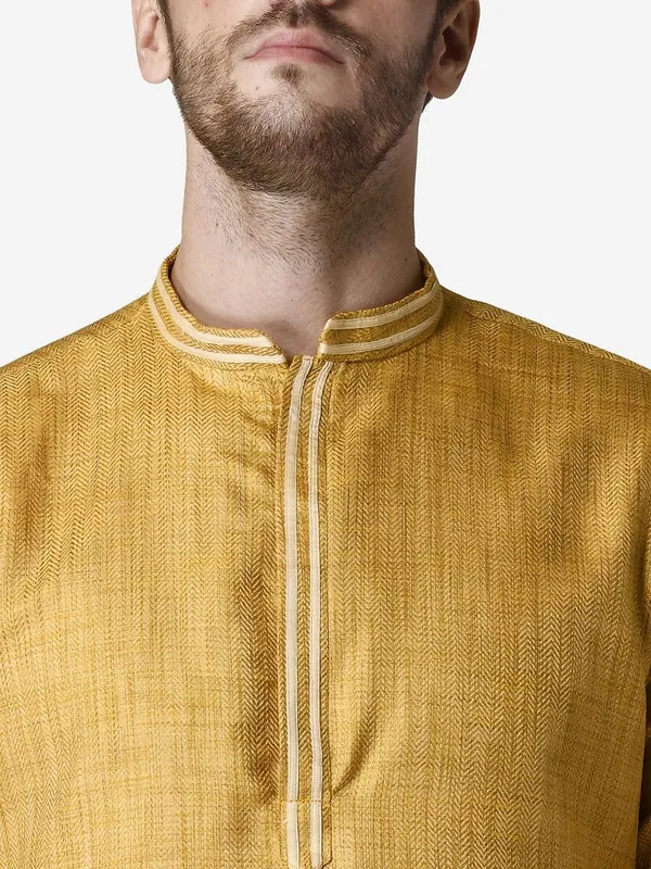 Tabard_Men_Kurta_Churidar_Set
