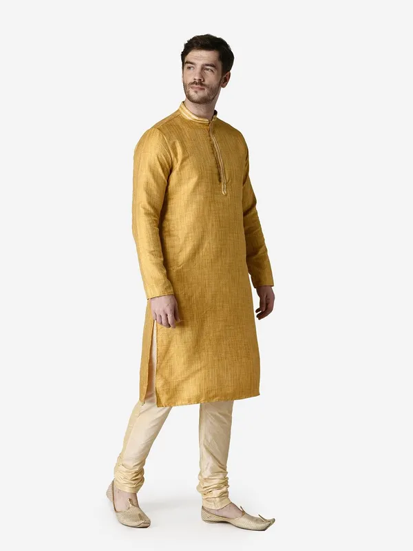 Tabard_Men_Kurta_Churidar_Set