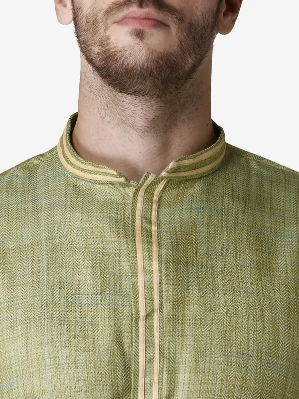 Tabard_Men_Kurta_Churidar_Set