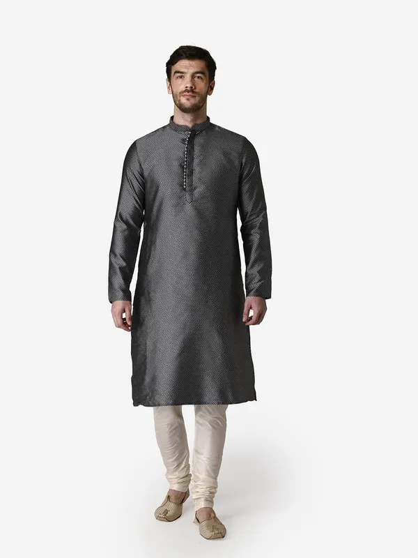 Tabard_Men_Kurta_Churidar_Set