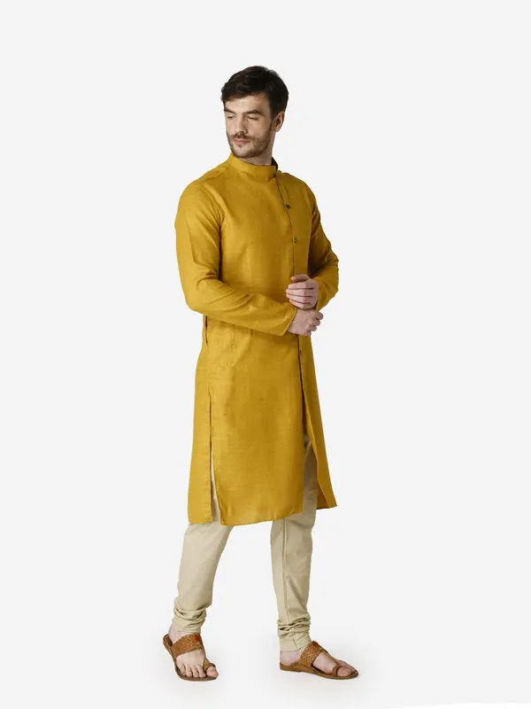 Tabard_Men_Kurta_Churidar_Set
