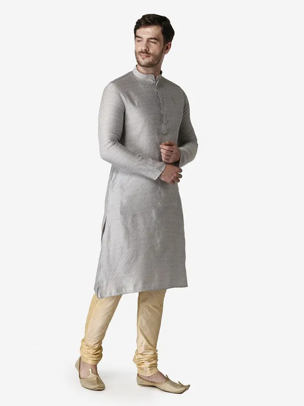 Tabard_Men_Kurta_Churidar_Set