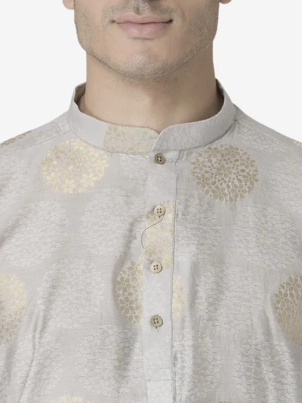 Tabard_Men_Kurta_Churidar_Set