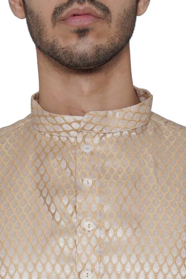 Tabard_Men_Kurta_Churidar_Set