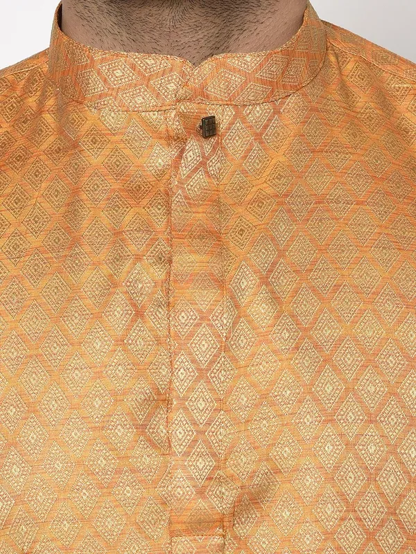 Tabard_Men_Kurta_Churidar_Set