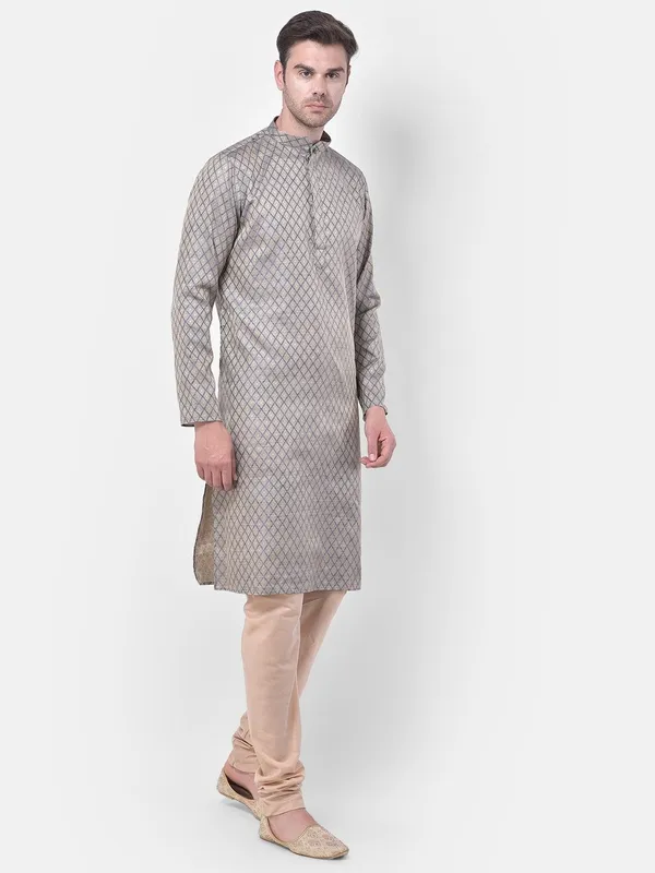 Tabard_Men_Kurta_Churidar_Set