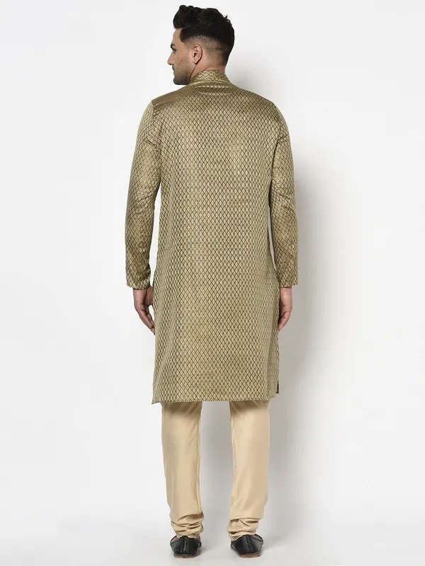 Tabard_Men_Kurta_Churidar_Set