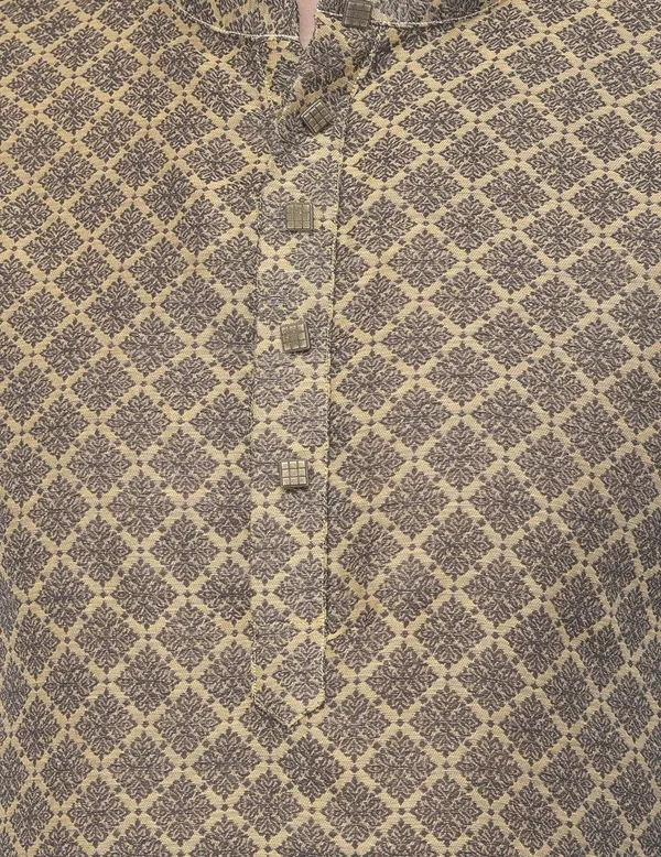 Tabard_Men_Kurta_Churidar_Set