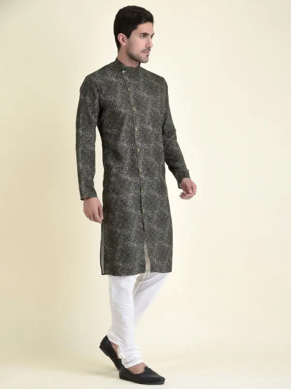Tabard_Men_Kurta_Churidar_Set