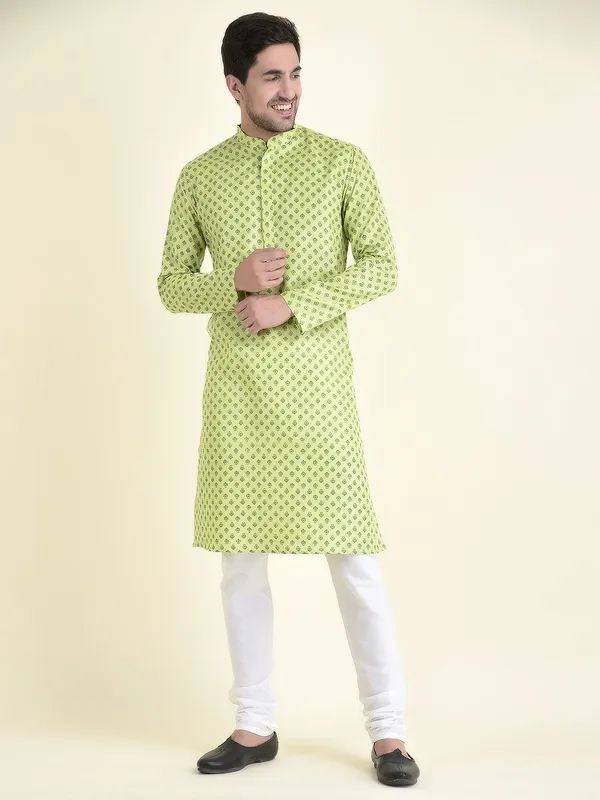 Tabard_Men_Kurta_Churidar_Set