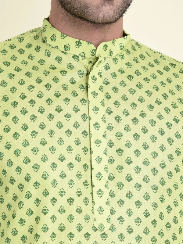 Tabard_Men_Kurta_Churidar_Set