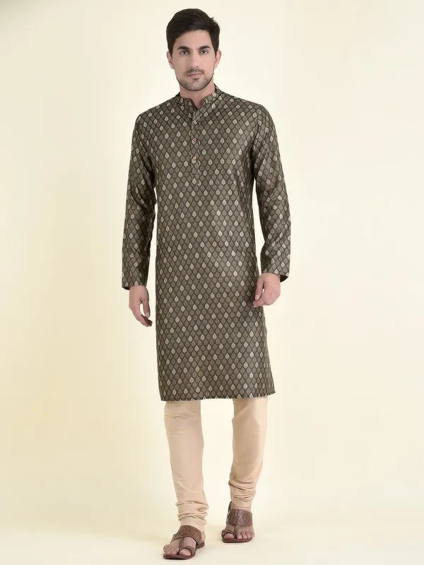 Tabard_Men_Kurta_Churidar_Set