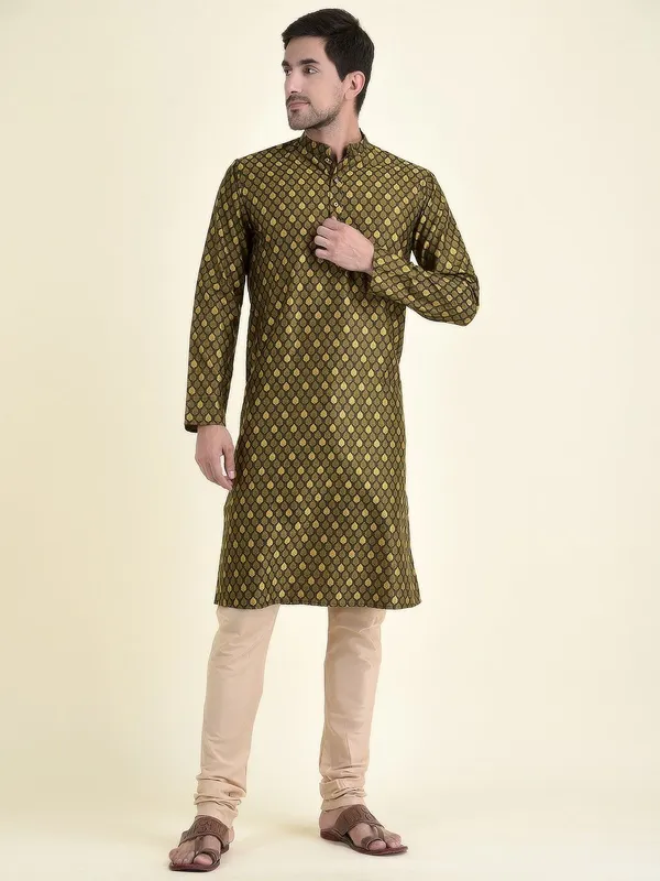 Tabard_Men_Kurta_Churidar_Set