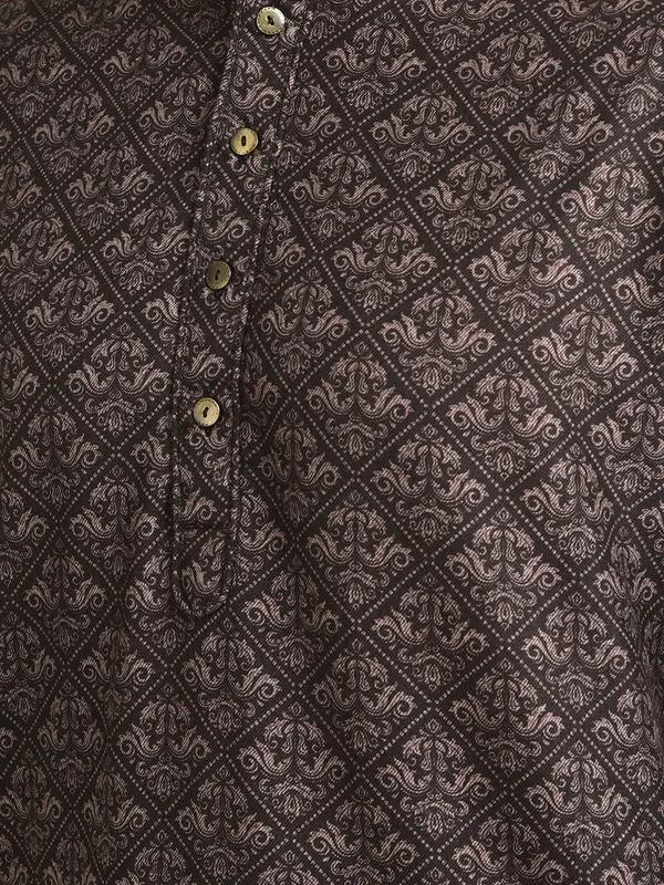 Tabard_Men_Kurta_Churidar_Set