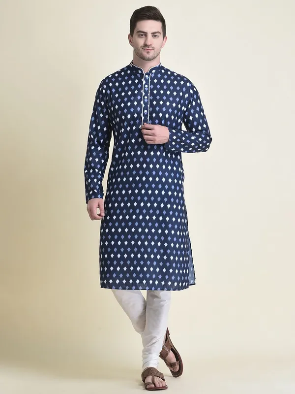 Tabard_Men_Kurta_Churidar_Set