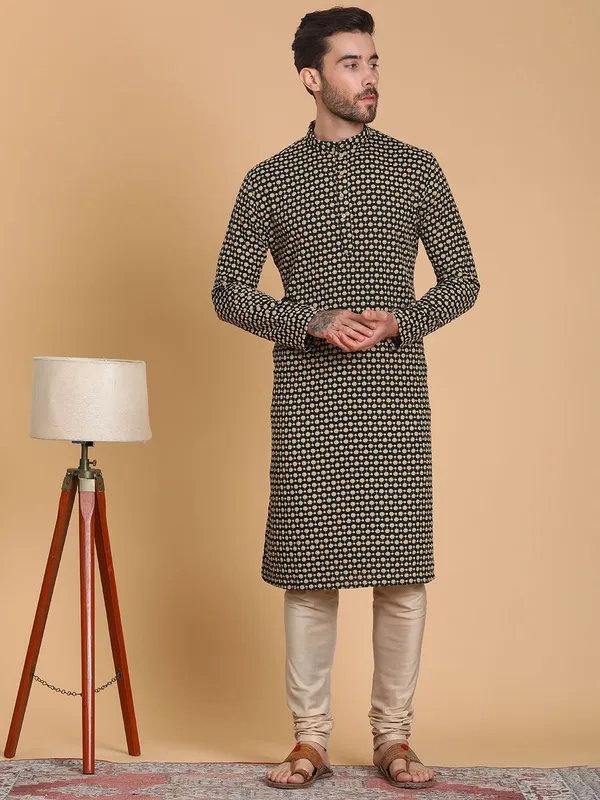 Tabard_Men_Kurta_Churidar_Set