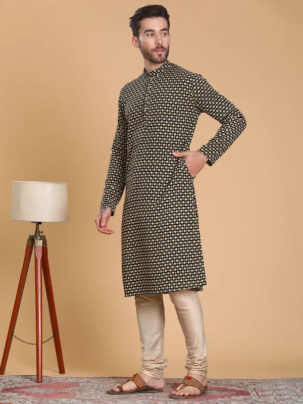 Tabard_Men_Kurta_Churidar_Set