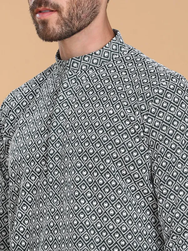 Tabard_Men_Kurta_Churidar_Set