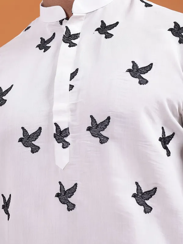 Tabard_Men_Kurta_Pyjama_Set