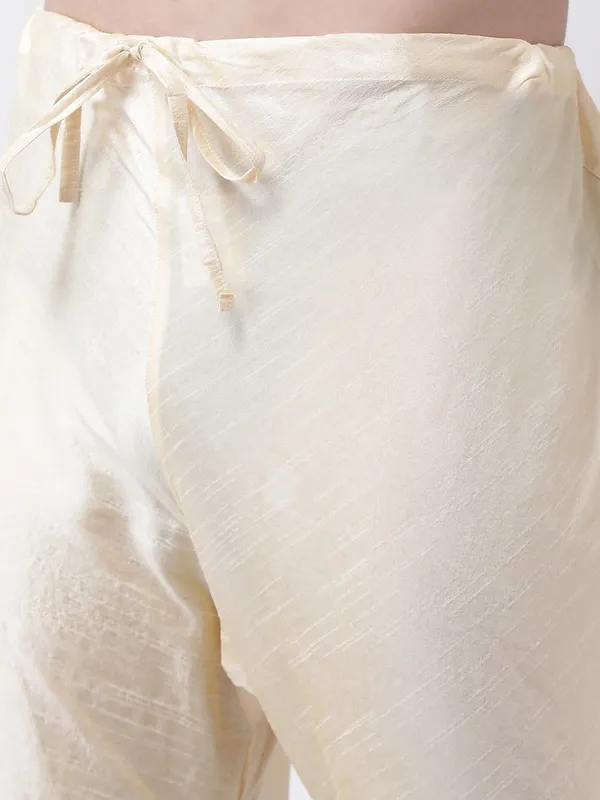 Tabard_Men_Kurta_Churidar_Set