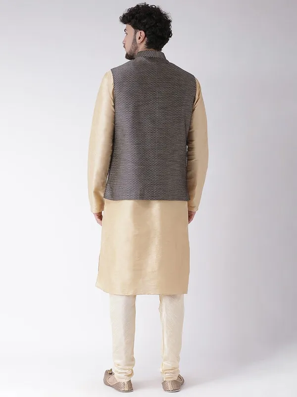 Tabard_Men_Churidar_Ethnic_Jacket_Set