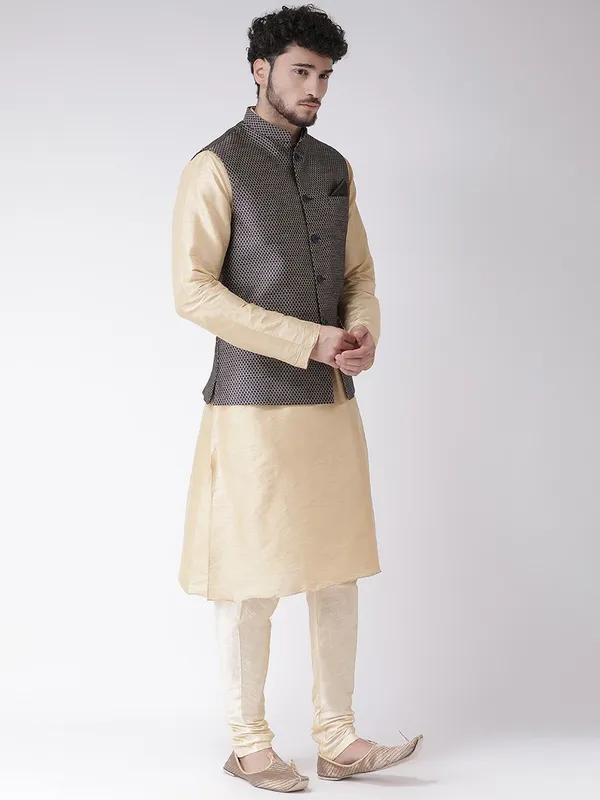 Tabard_Men_Churidar_Ethnic_Jacket_Set