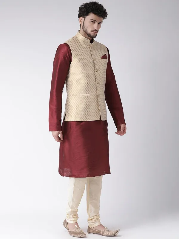 Tabard_Men_Churidar_Ethnic_Jacket_Set