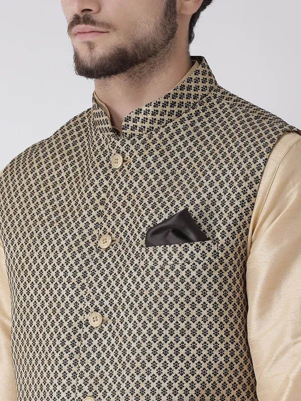 Tabard_Men_Kurta_Churidar_Ethnic_Jacket_Set