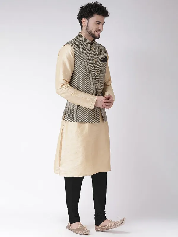 Tabard_Men_Kurta_Churidar_Ethnic_Jacket_Set