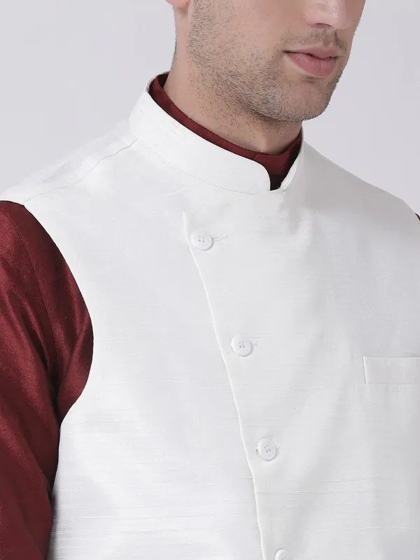 Tabard_Men_Kurta_Churidar_Set